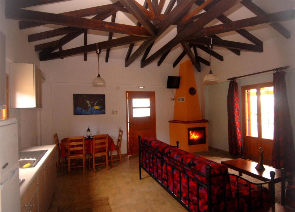 Mikro Xorio Vathí Extérieur photo